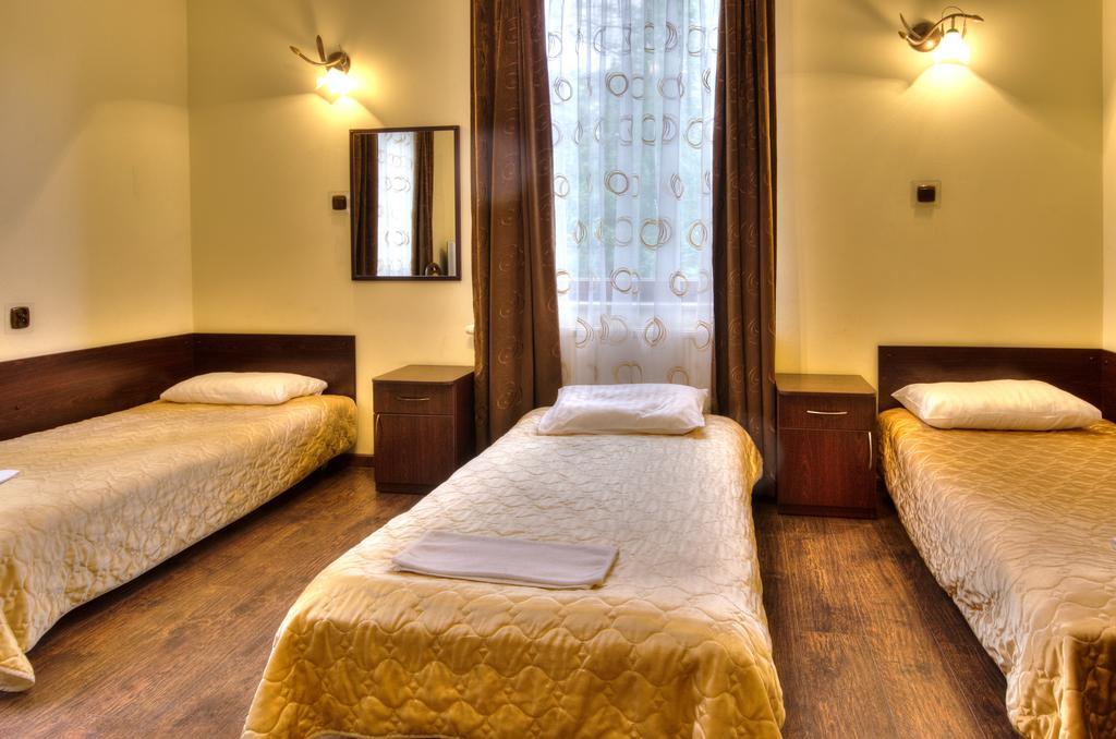 Augustowia Hotel Buitenkant foto