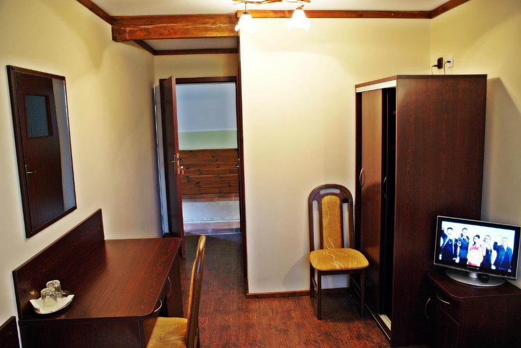 Augustowia Hotel Buitenkant foto